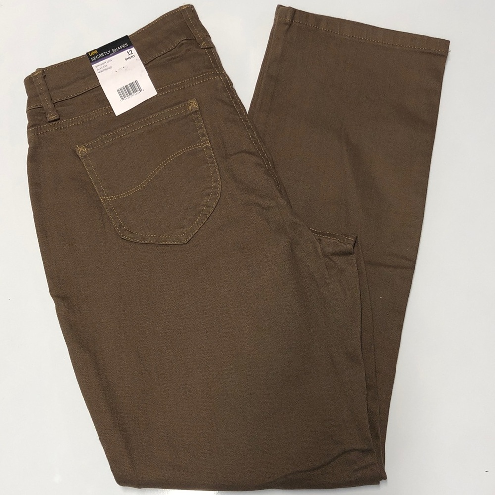 Lee regular fit straight leg mid rise jeans size 12 short
